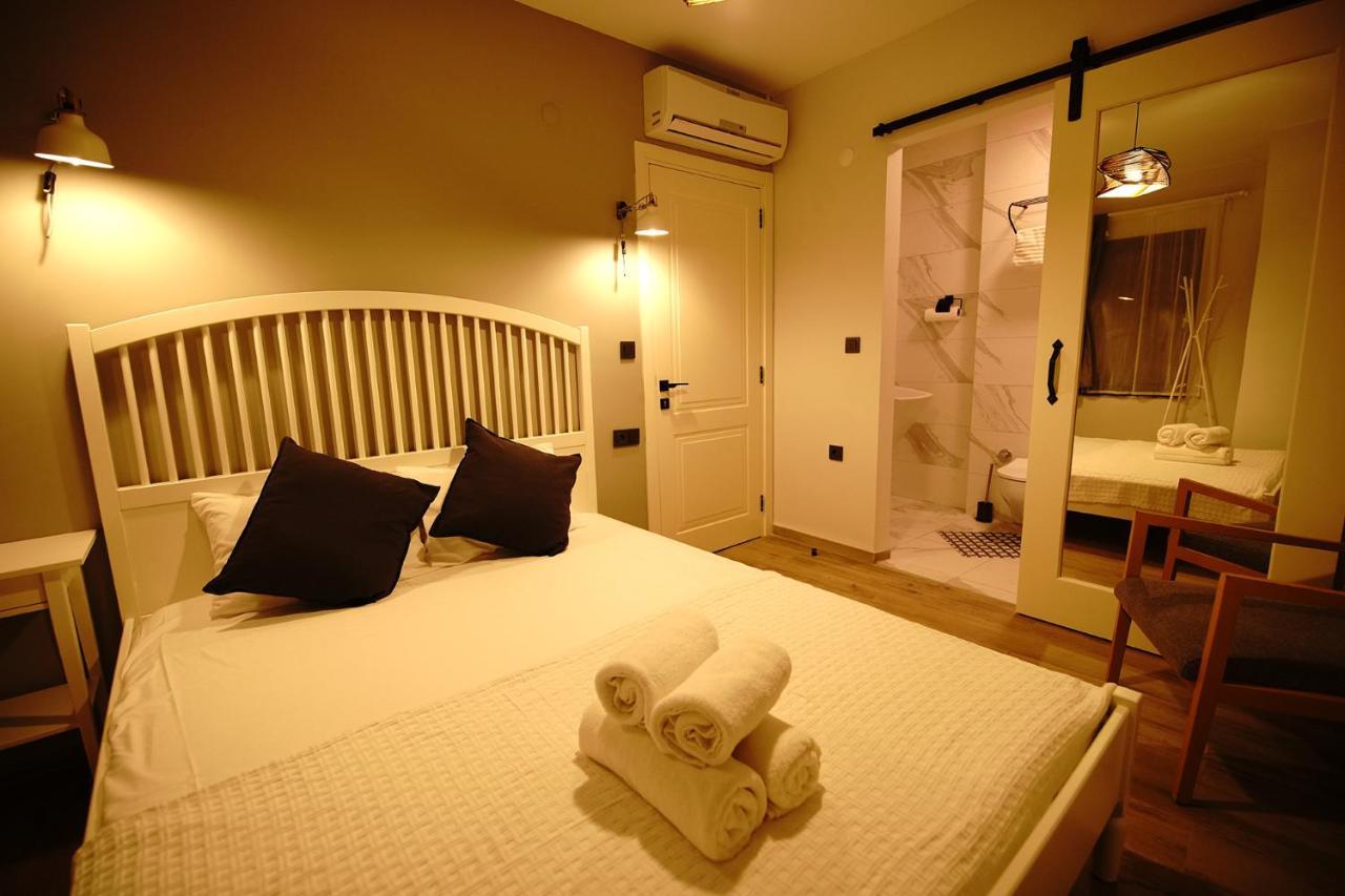 בוזקאדה Achilles Otel מראה חיצוני תמונה