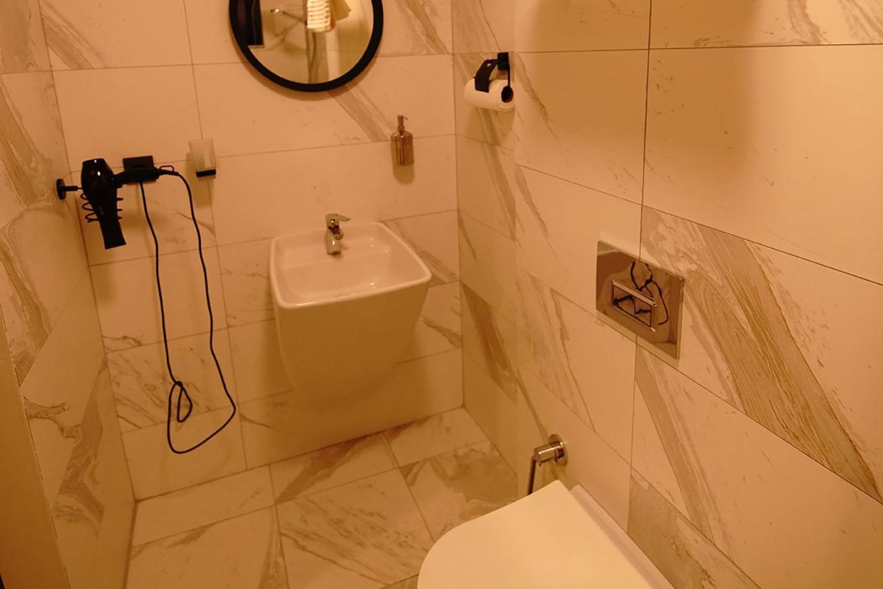 בוזקאדה Achilles Otel מראה חיצוני תמונה