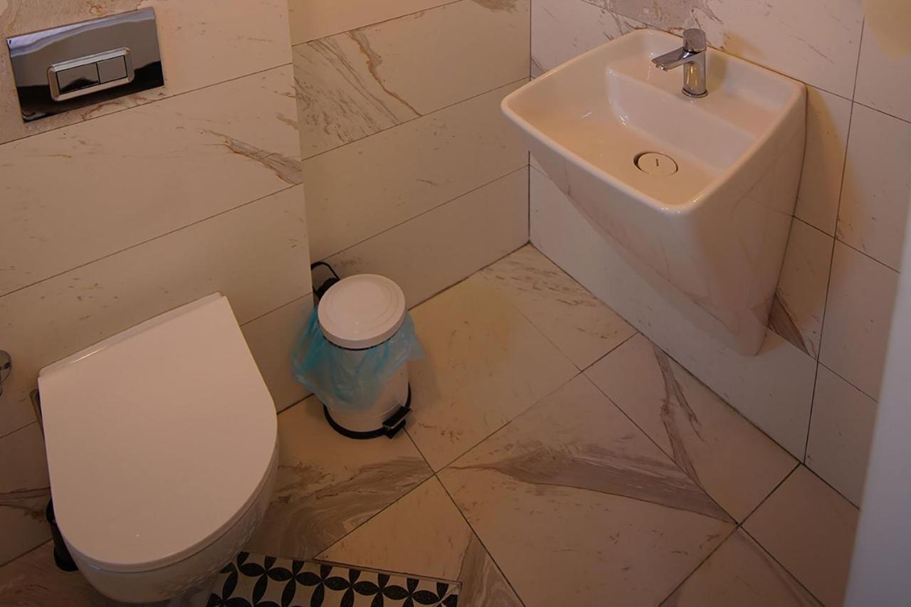 בוזקאדה Achilles Otel מראה חיצוני תמונה