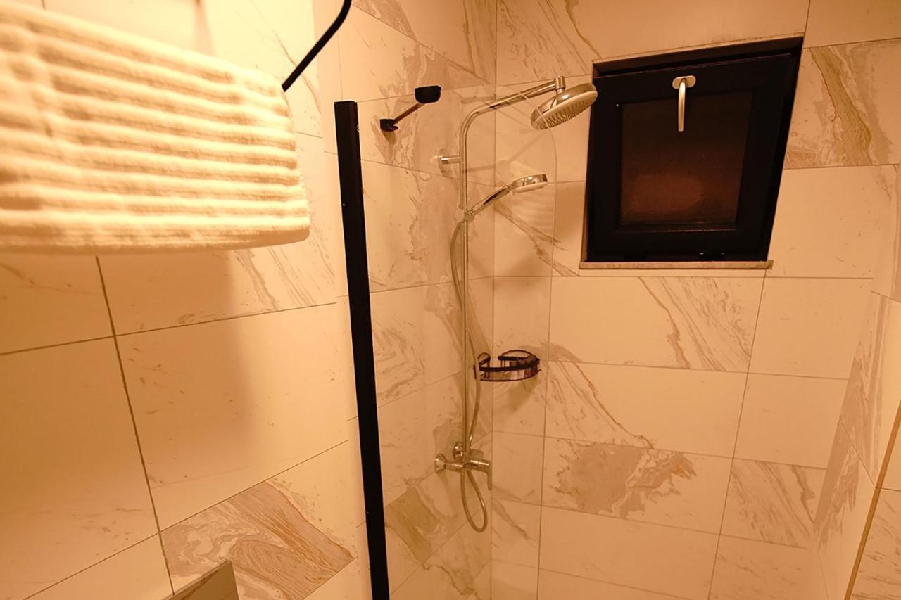 בוזקאדה Achilles Otel מראה חיצוני תמונה